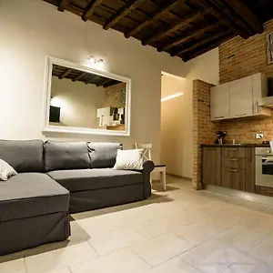 New Navona Elegant Appartement